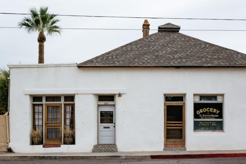 Historic Adobe 3br In Downtown El Presidio *